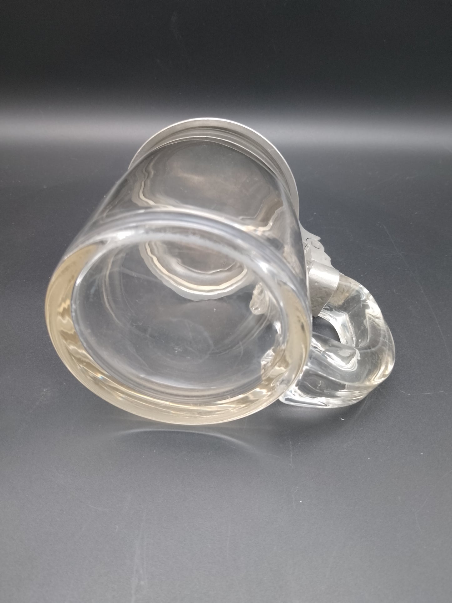 Studentika Glas Bierkrug mit Zinndeckel aus dem Jugendstil