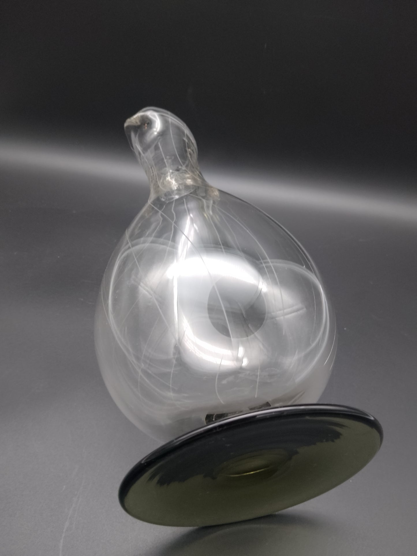 Wunderschöne Karaffe bzw. Kannenvase mundgeblasen und geschliffe Streifen