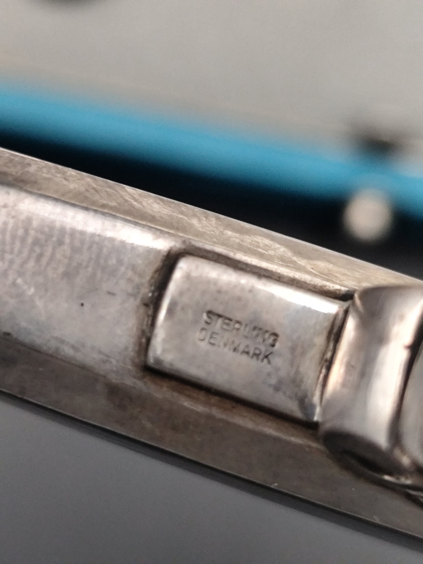 Geoerg Jensen BarSet im "Acorn" Design. In orginal hellblauer Verpackung bestehend aus Dosenöffner, Weinkorkenzieher, Flaschenöffner