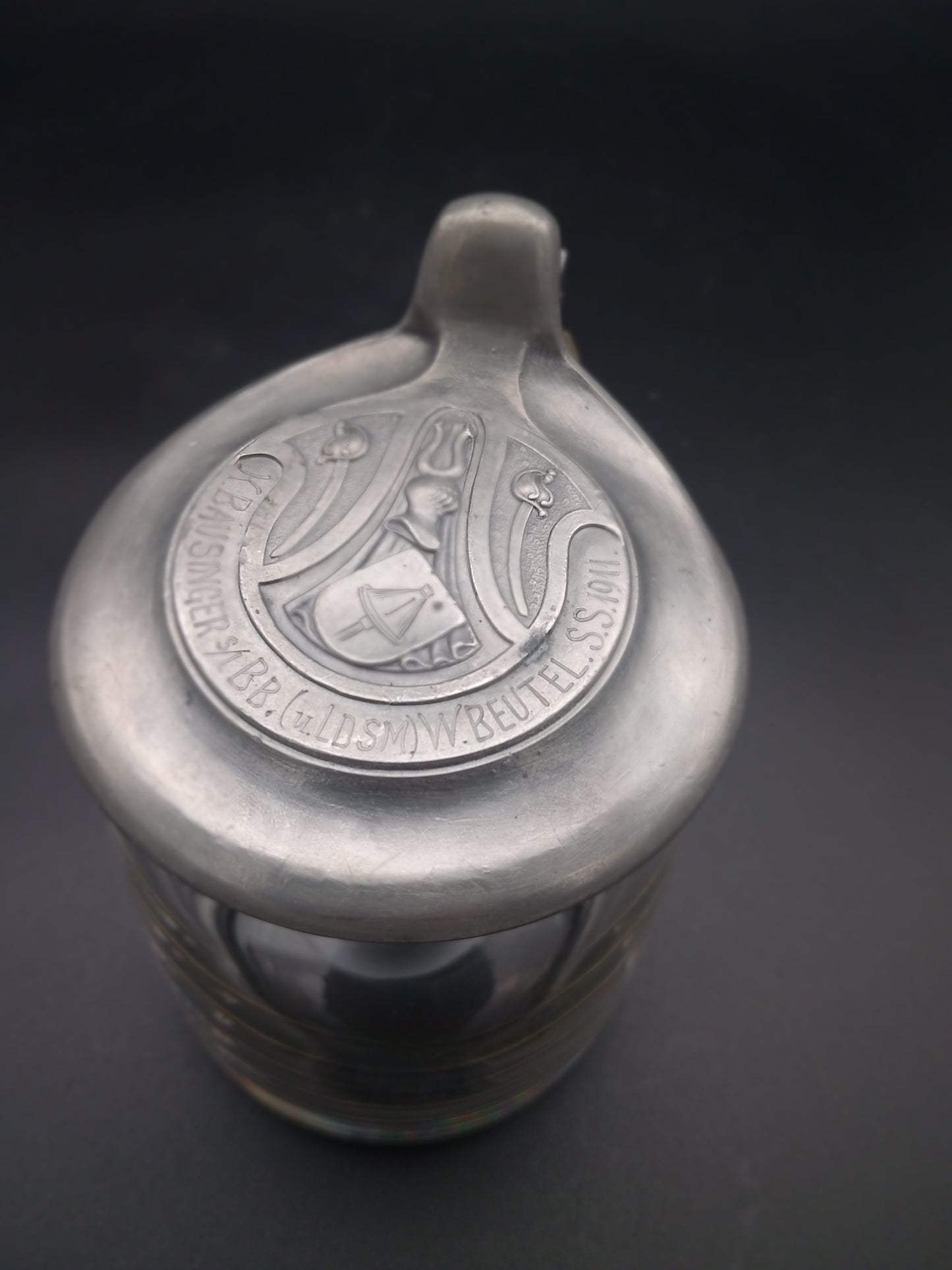 Studentika Glas Bierkrug mit Zinndeckel aus dem Jugendstil