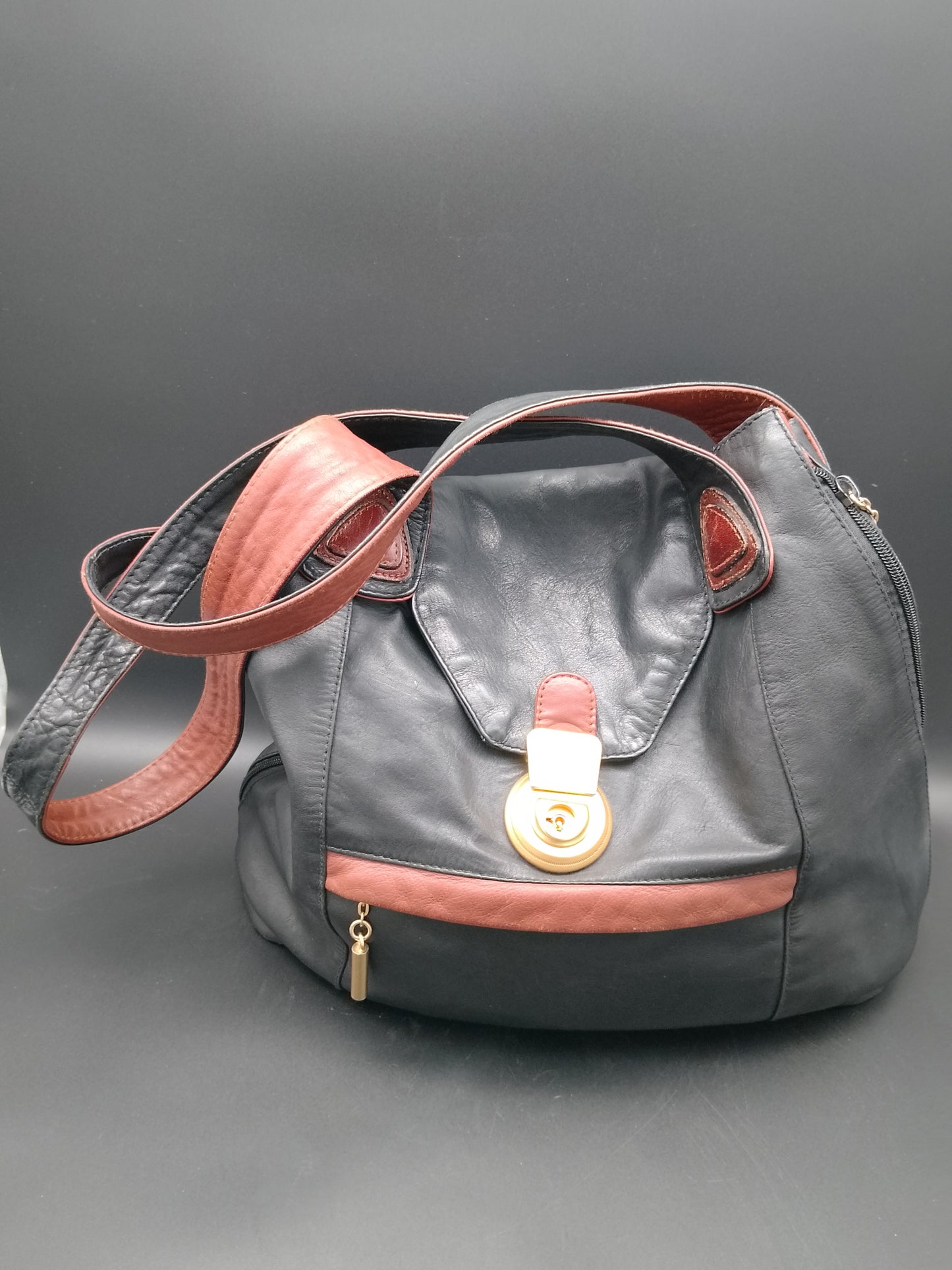 Lederhandtasche von Fancy schwarz mit hellbraun Aplikationen