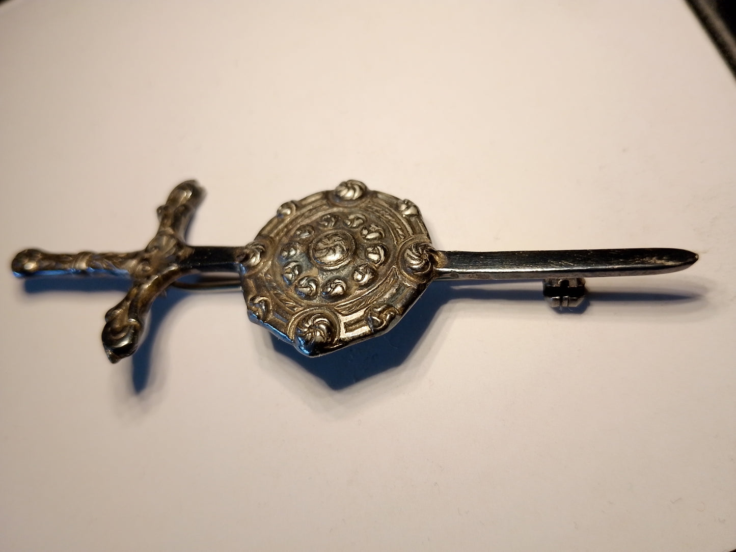 Schottische Kilt Nadel Broche 1949 von Robert Alsison