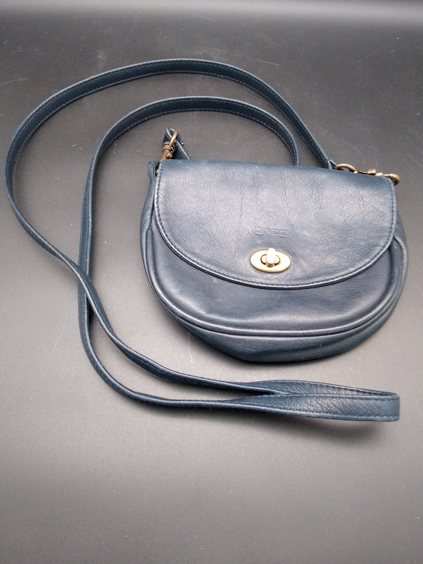 Bree Tasche blauschwarz (klein)