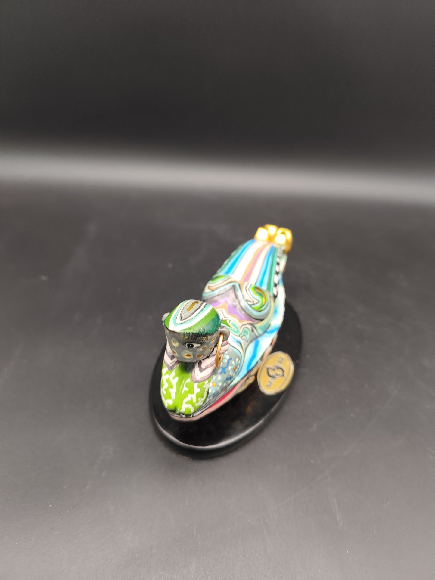 Tom's Drag Zodiac Skulptur Fisch – Handbemalt
