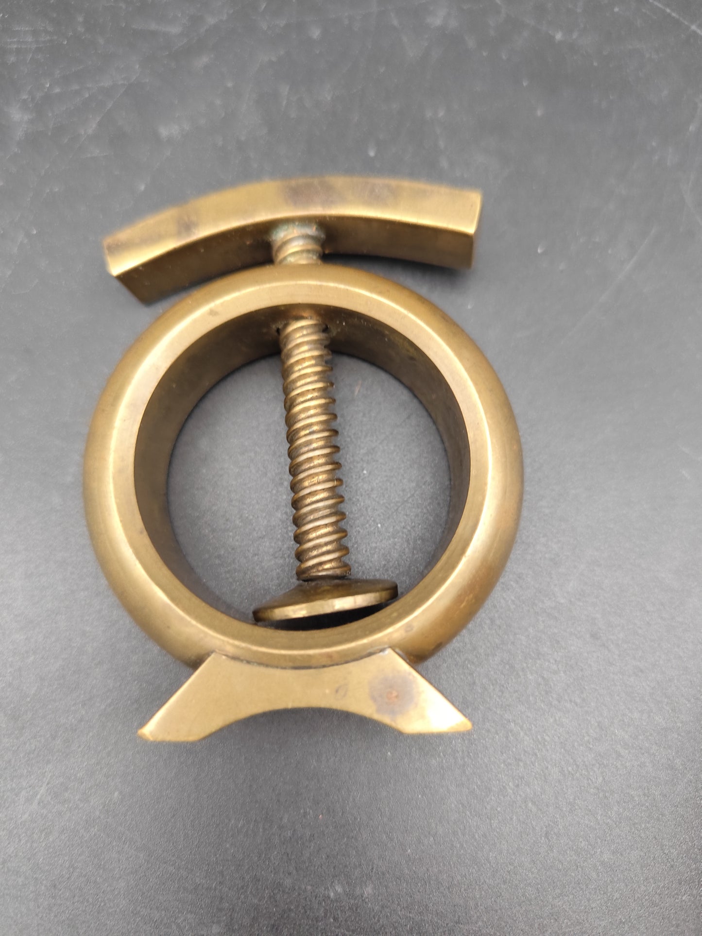 Mid-Century Nussknacker aus massivewn Messing Design Carl Auböck bzw. Hagenauer Designkreis