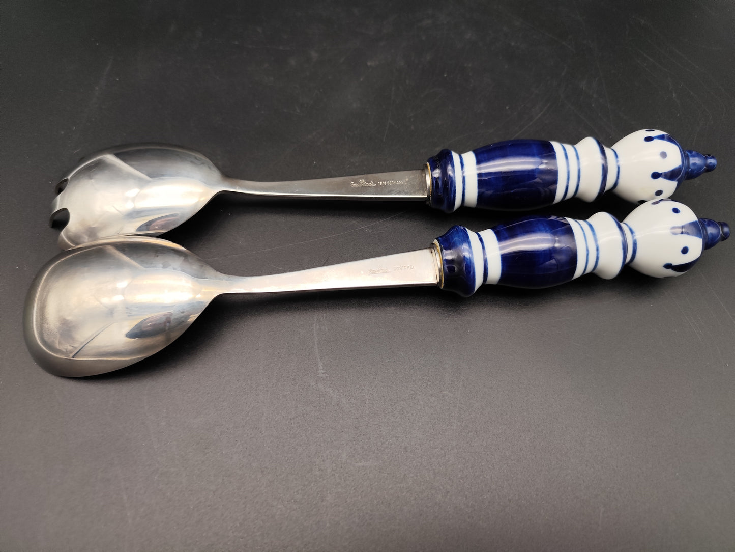 Rosenthal Siena Salatbesteck mit blauweißen Keramikgriffen von Bjorn Winblad