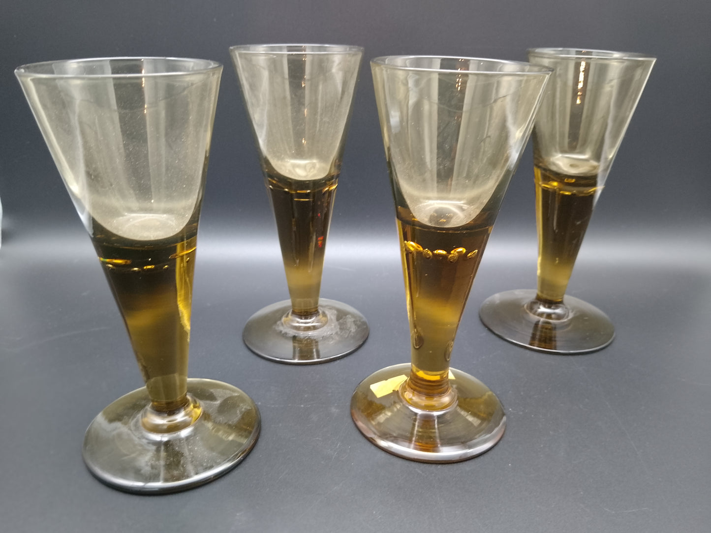 Wein Sektgläser Josephinenhütte der Serie Hedwig in Petersdorf im Riesengebirge