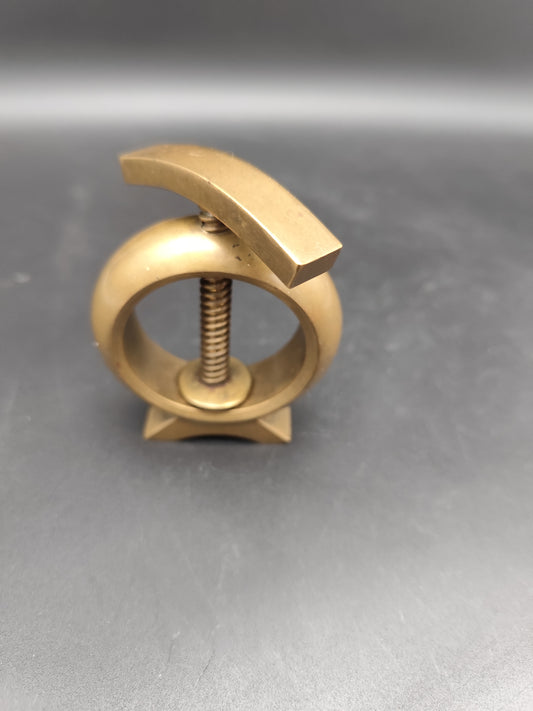 Mid-Century Nussknacker aus massivewn Messing Design Carl Auböck bzw. Hagenauer Designkreis
