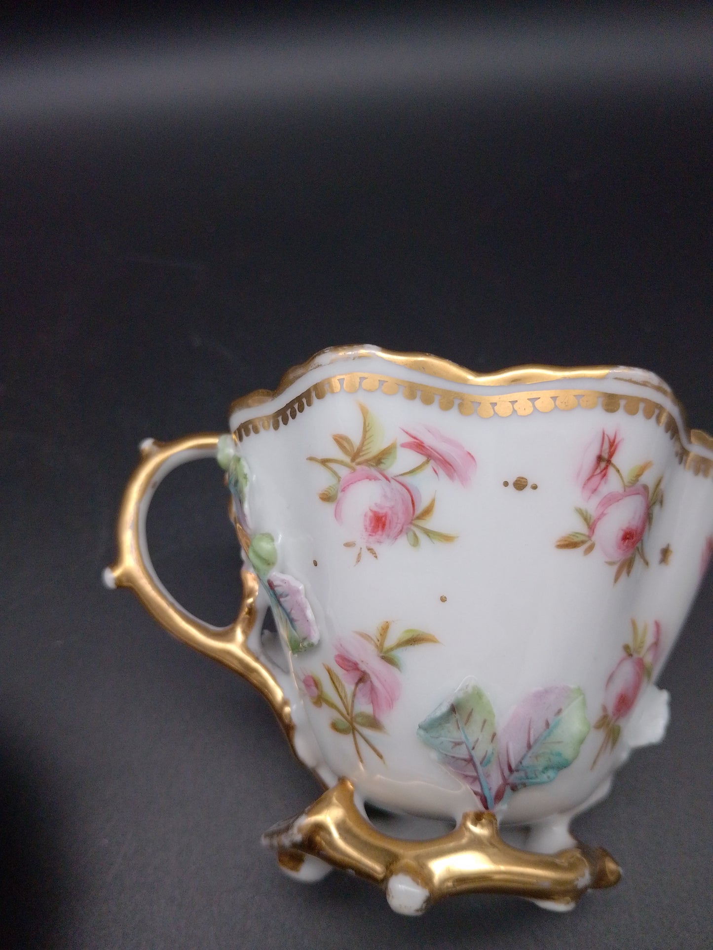 Moccatsse plus Konfektschälchen mit Röschendekor plus Golddekor